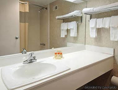 Days Inn By Wyndham Athens Buitenkant foto